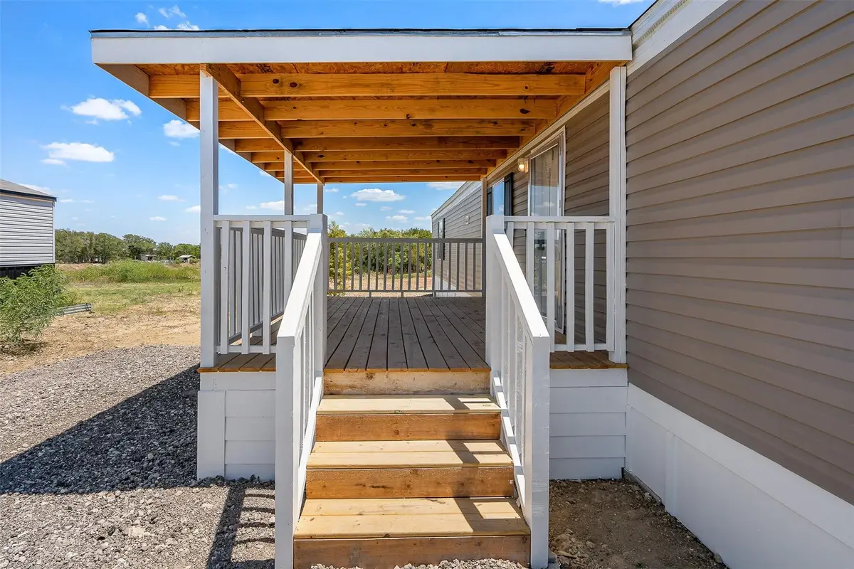 121 Sunflower Rd, Dale, TX 78616 - Image #1