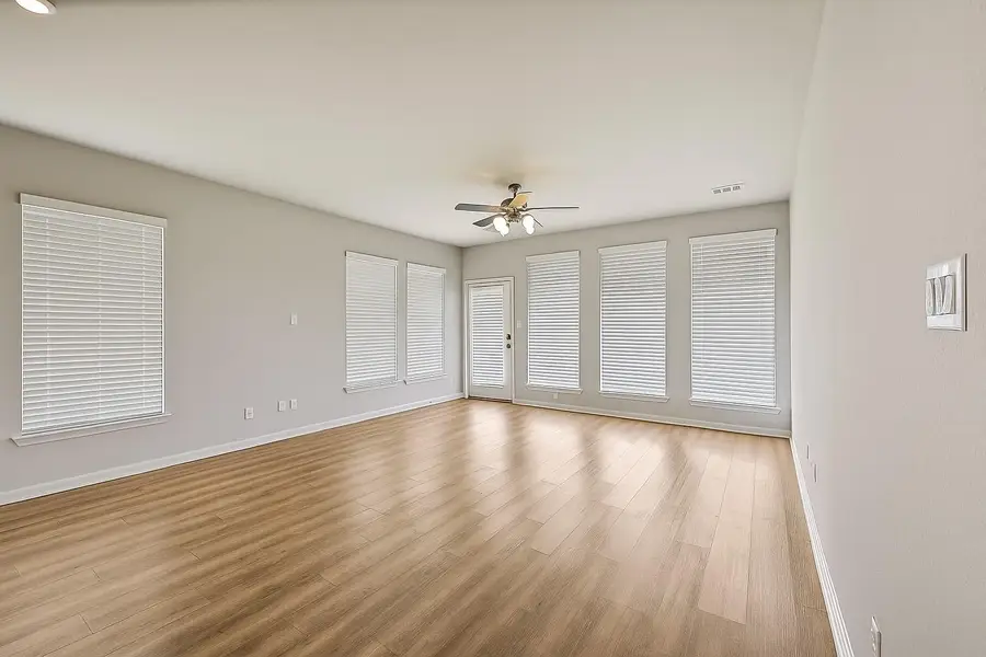 221 Banyon Dr, Liberty Hill, TX 78642 - Image #3