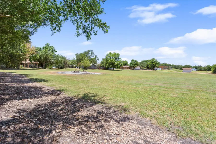 22712 N 12th St, Buckholts, TX 76518 - #2