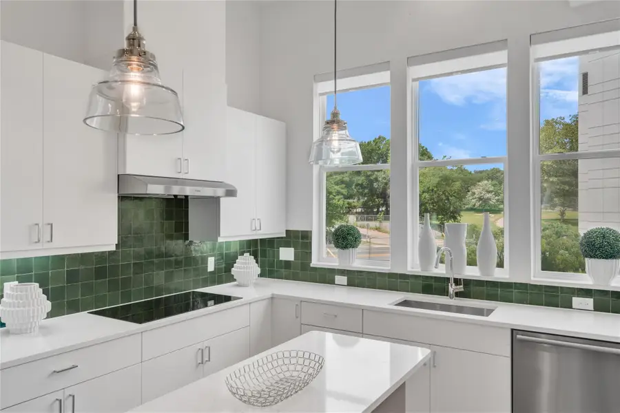 2505 Bluebonnet Ave #5, Austin, TX 78704 - Image #2