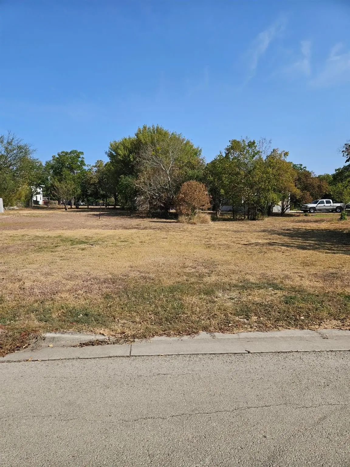 315 W Olive St, Lockhart, TX 78644 - Image #1