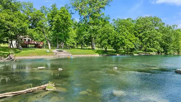 1242 Ervendberg Ave #Lot 4, New Braunfels, TX 78130