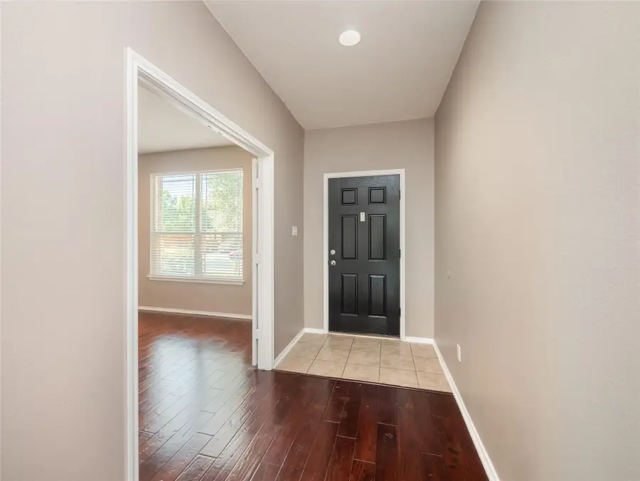 210 Mancos Dr, Georgetown, TX 78626 - Image #3