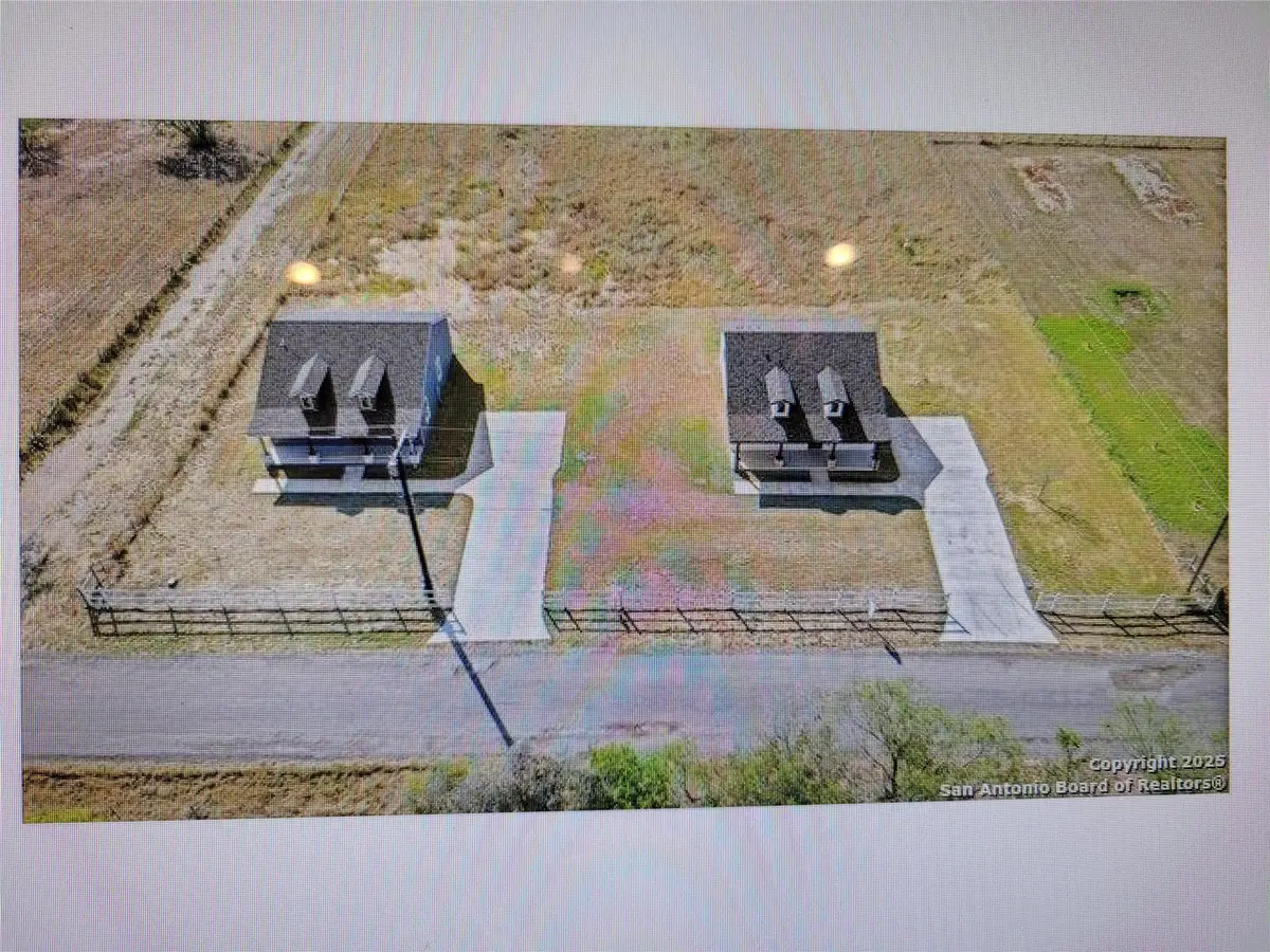 577 County Road 422 Rd, Stockdale, TX 78160 - #1