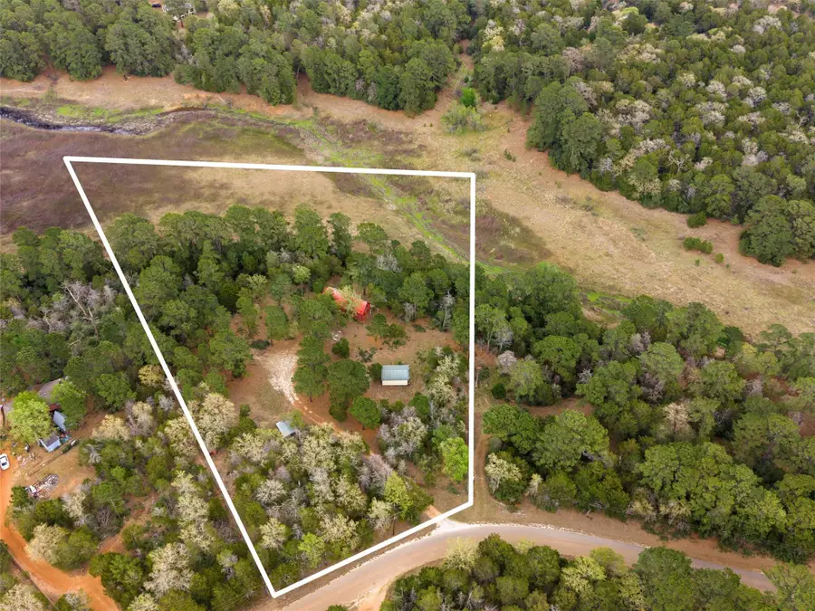 215 Lakeview Dr, Smithville, TX 78957 - #2