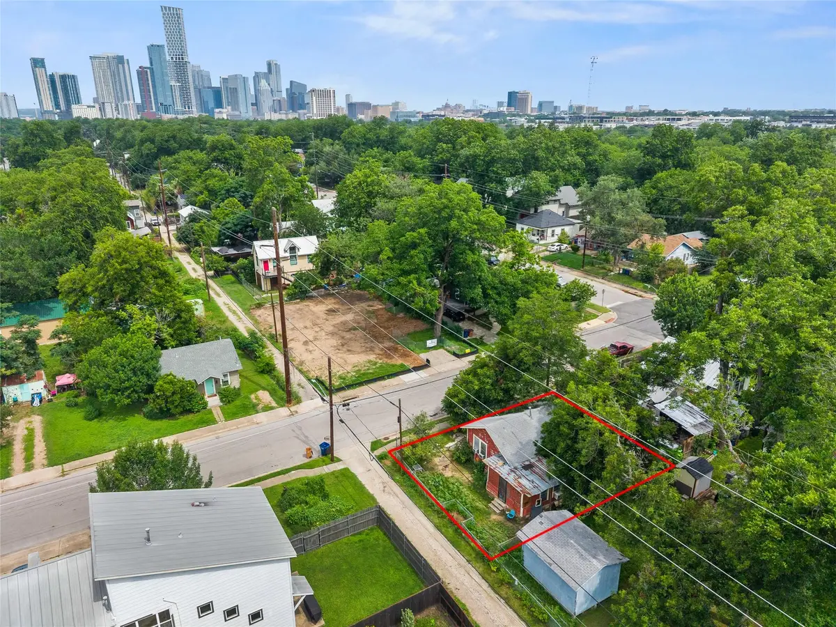 67 Anthony St, Austin, TX 78702 - #1