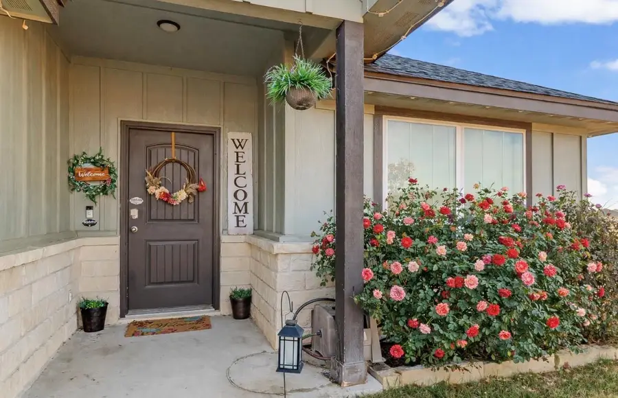 141 Elmer Ave, Burnet, TX 78611 - Image #2