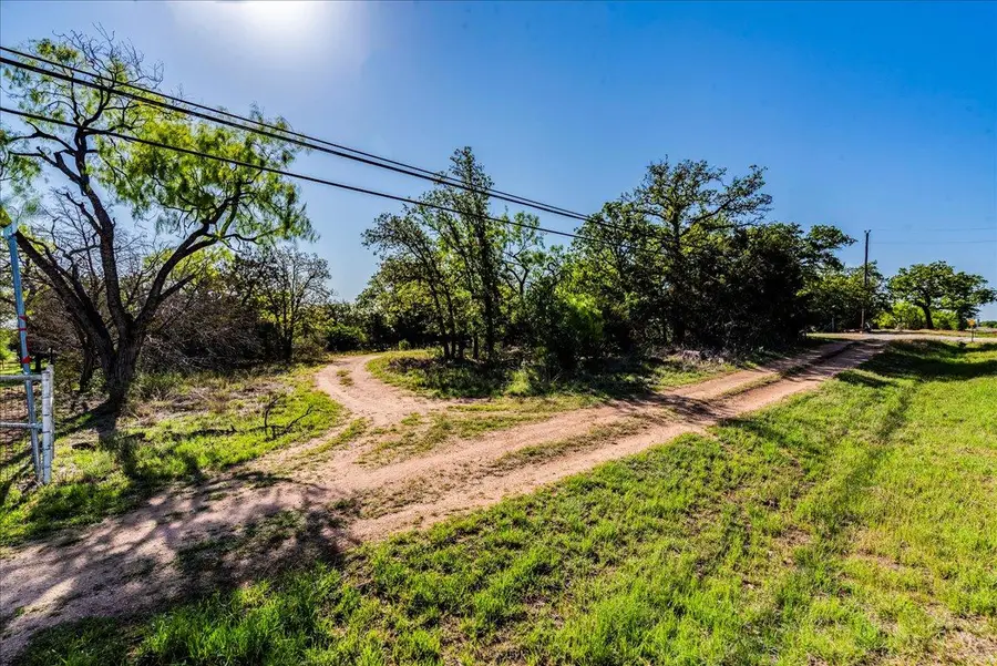 7688 Hwy 261 Highway, Buchanan Dam, TX 78609 - Image #2