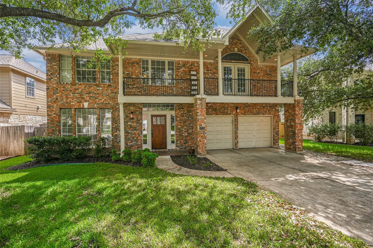 5704 Trelawney Ln, Austin, TX 78739 - #1