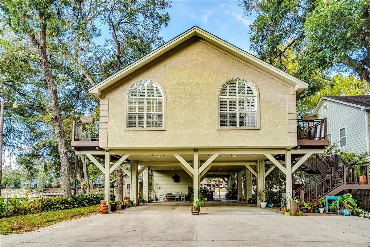 472 Turtle Ln, Seguin, TX 78155 - Image #1