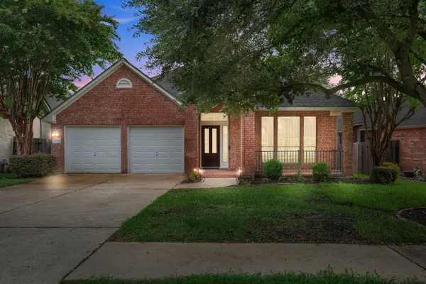 7008 W Magic Mountain Ln, Round Rock, TX 78681