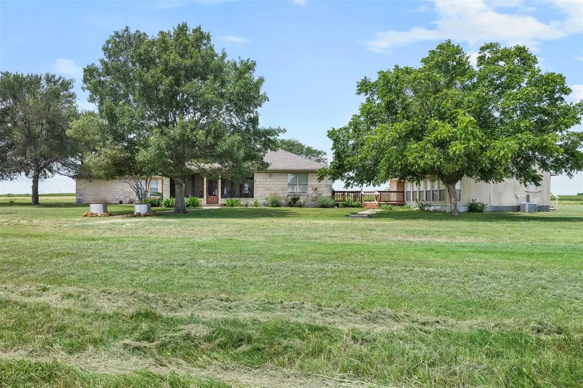 1542 County Road 451, Coupland, TX 78615 - #1