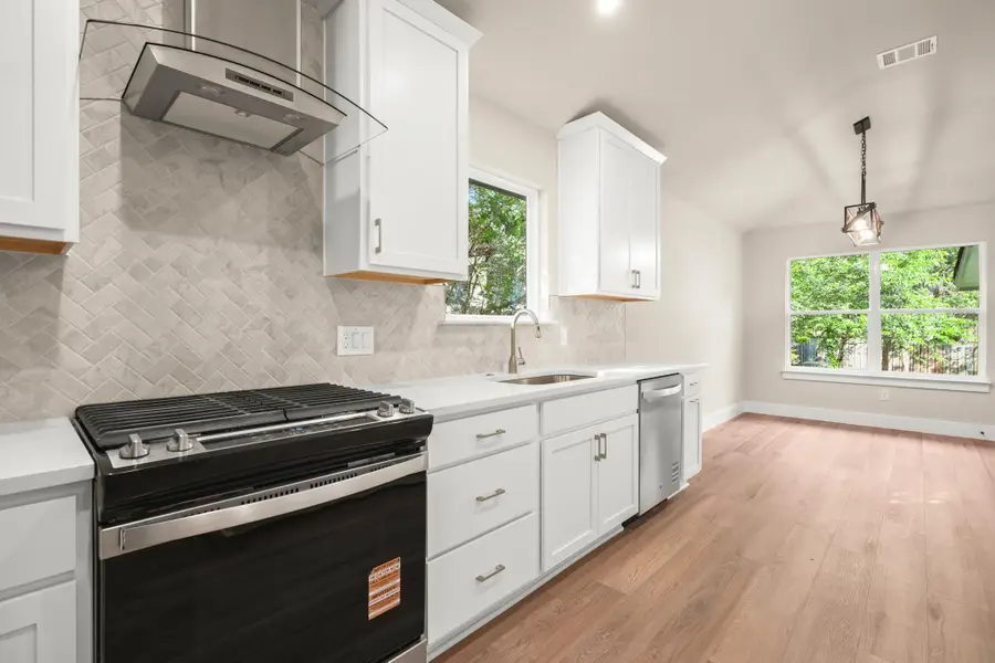 8802 Ampezo Trl, Austin, TX 78749 - #2