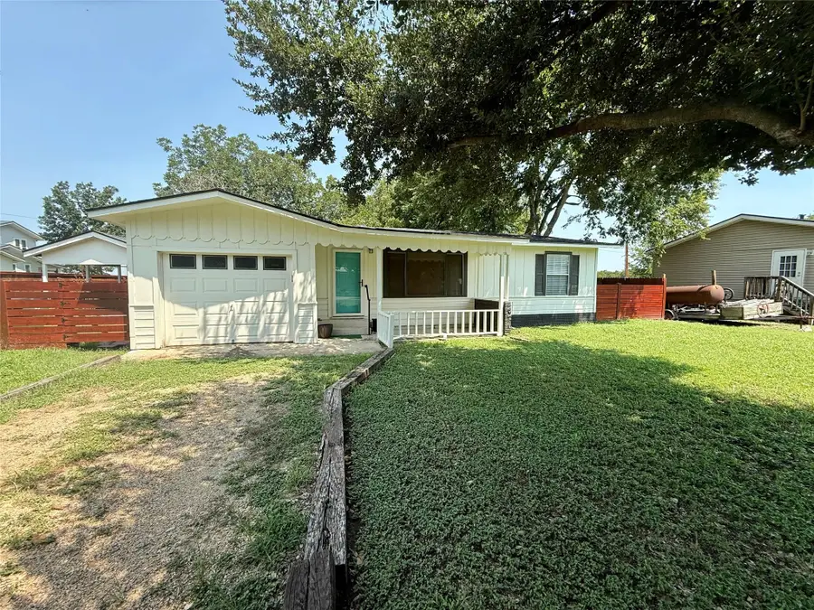204 Roepke St, Thorndale, TX 76577 - Image #2