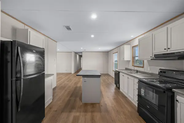 139 Azalea Ct, Dale, TX 78616