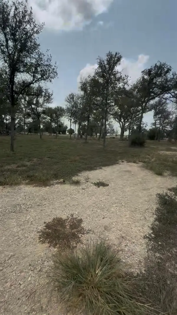 6070 Farm To Market 672, Dale, TX 78616