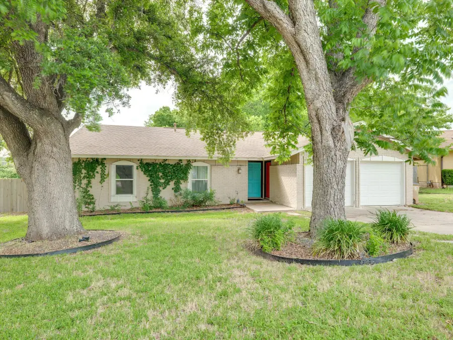 6502 Highpoint Cv, Austin, TX 78723 - Image #3