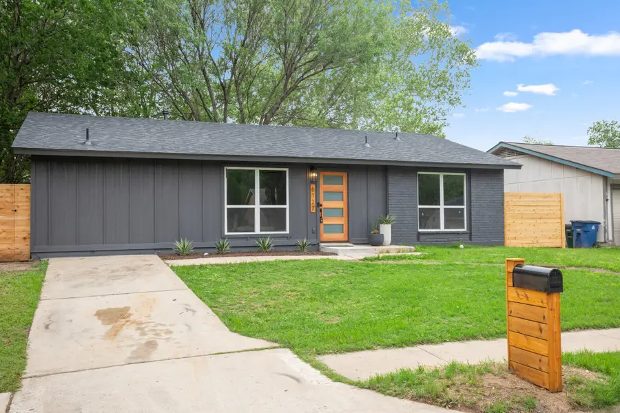 6127 Wagon Bend Trl, Austin, TX 78744 - #2