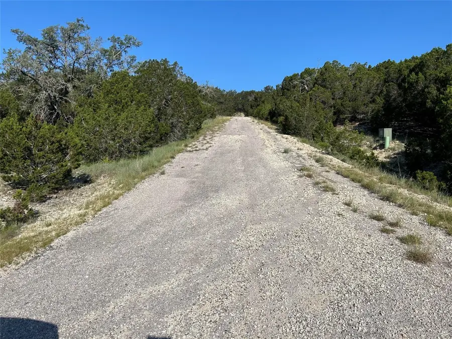 20804 Hawthorne Cv, Lago Vista, TX 78645 - Image #2