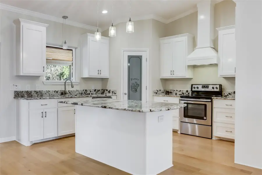 2009 American Dr, Lago Vista, TX 78645 - #2