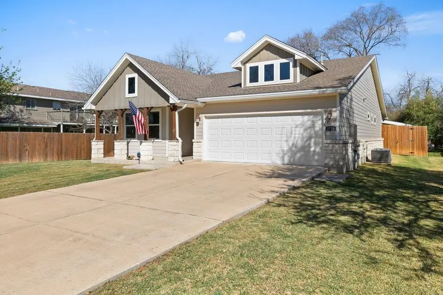 1720 Prather St, Taylor, TX 76574 - #3