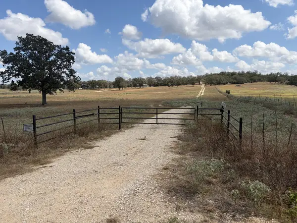 3233 Mule Creek Rd, Harwood, TX 78632