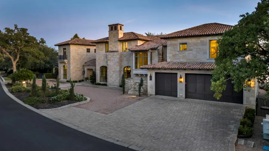 419 Lighthouse Dr, Horseshoe Bay, TX 78657 - #2