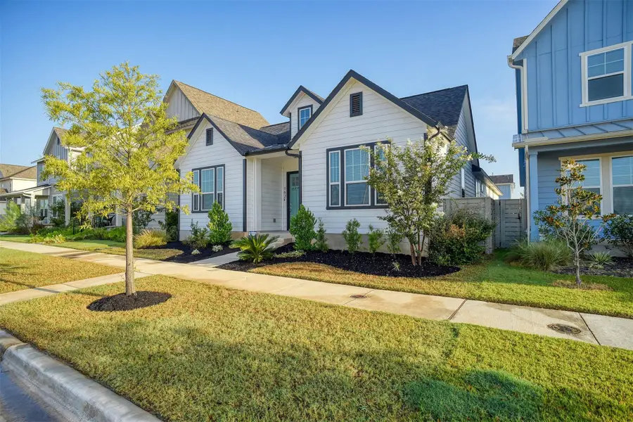 162 Adelton Blvd, Bastrop, TX 78602 - Image #3