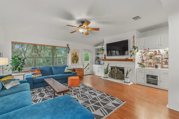 1218 Highland Dr, Cedar Park, TX 78613