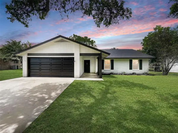 313 Golden Oaks Dr, Georgetown, TX 78628