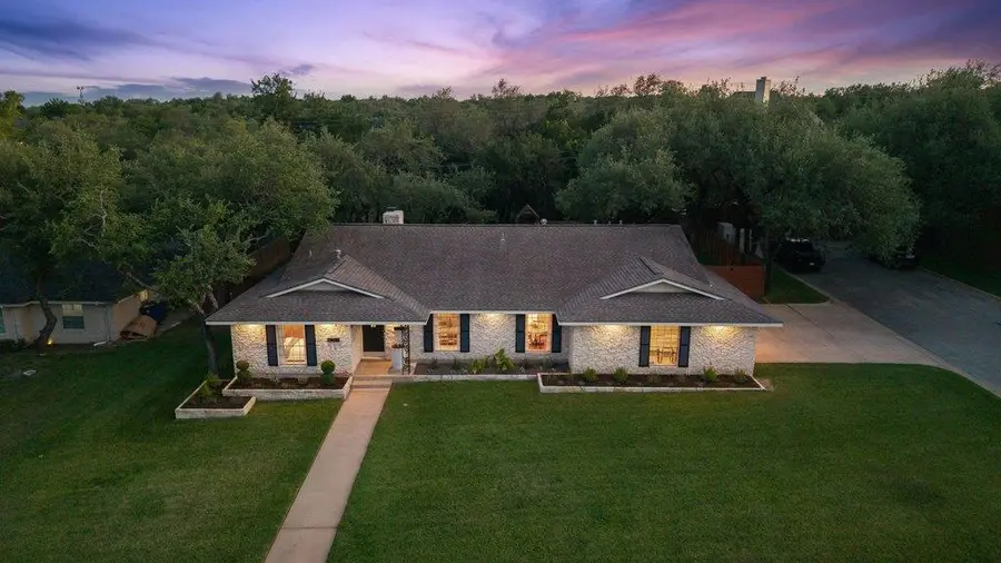 4011 Greystone Dr, Austin, TX 78731 - #2