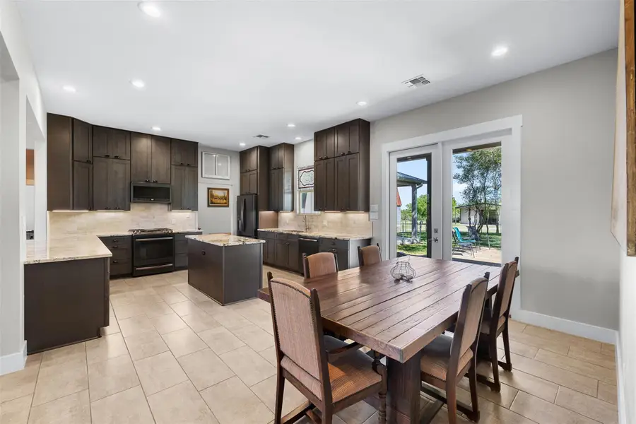 2345 Frank Rd, La Grange, TX 78945 - #3