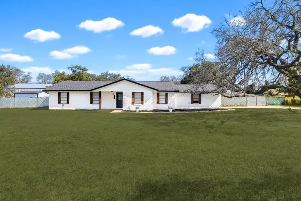 81 Pulliam Dr, Pleasanton, TX 78064