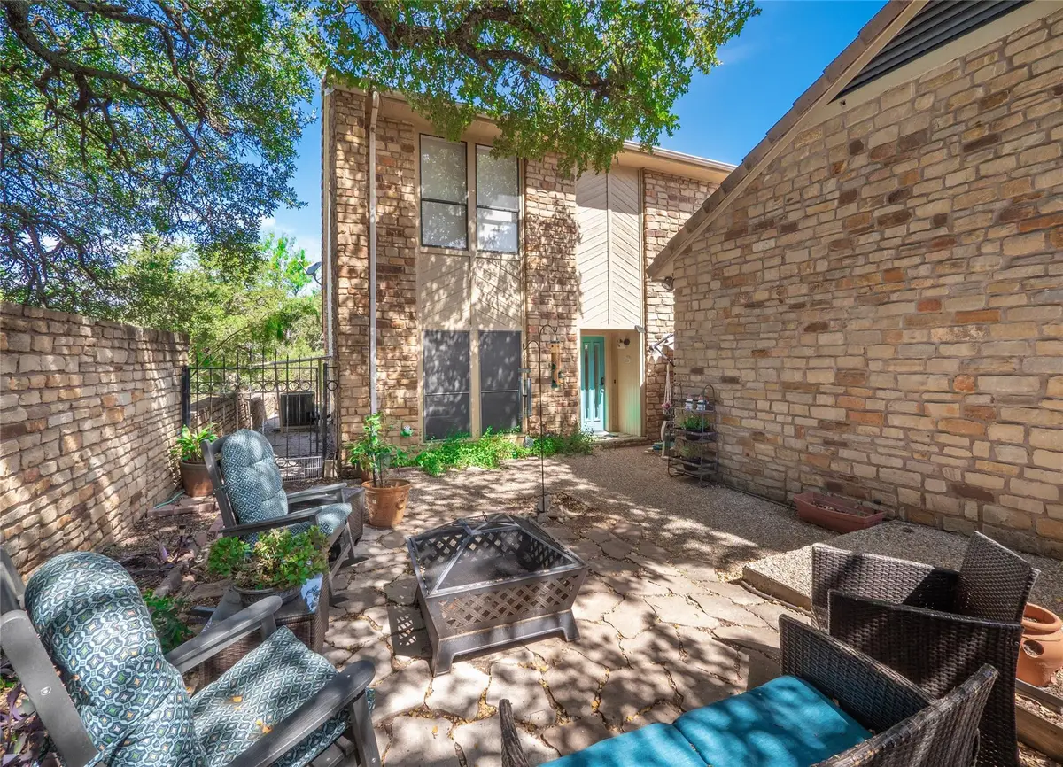 706-A Clayton Nolen Dr, Horseshoe Bay, TX 78657 - #1