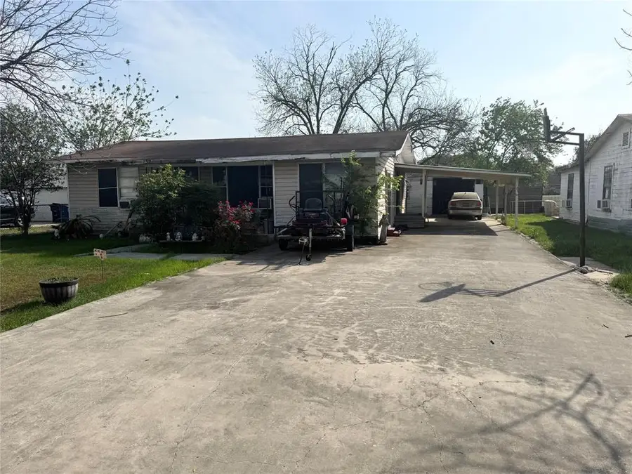 137 N Kowald Ln, New Braunfels, TX 78130 - #3