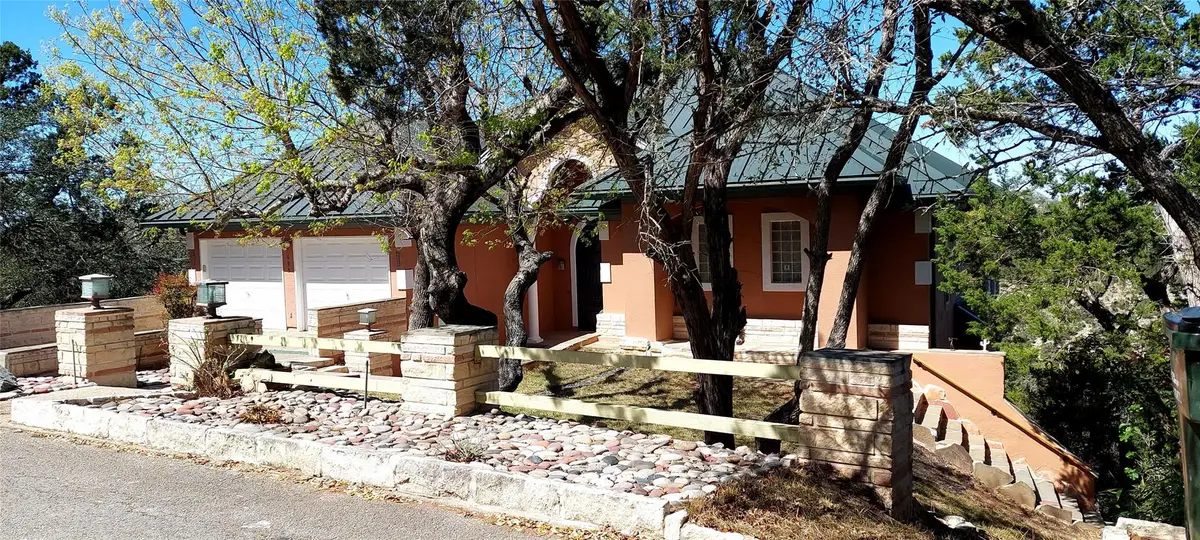 695 Sunset Dr, Wimberley, TX 78676 - #1