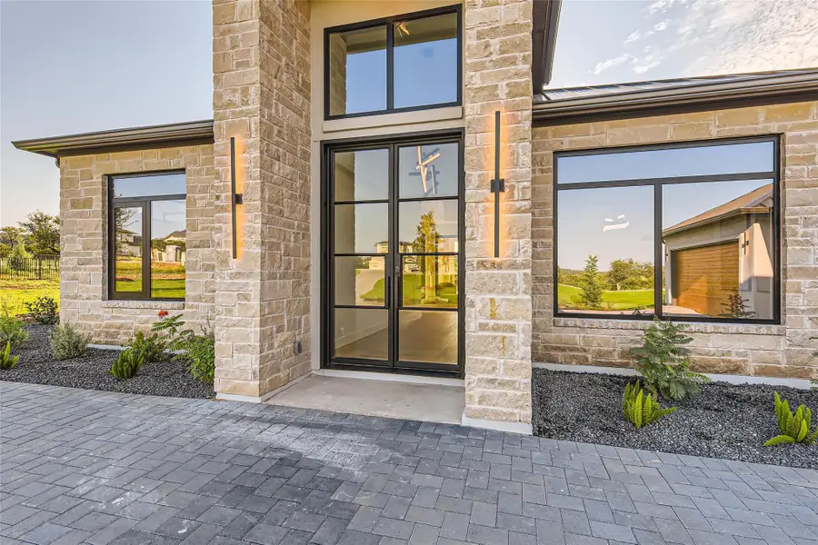 8701 Rollins Dr, Austin, TX 78738 - #2