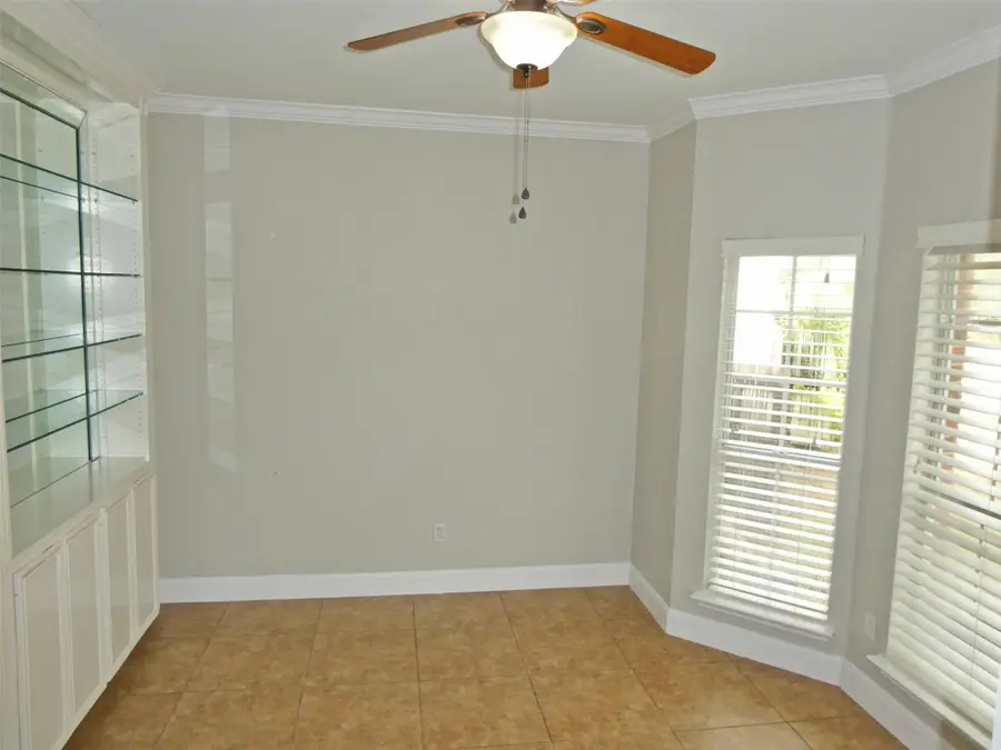 2910 S Phoenix Cv, Round Rock, TX 78665 - #3