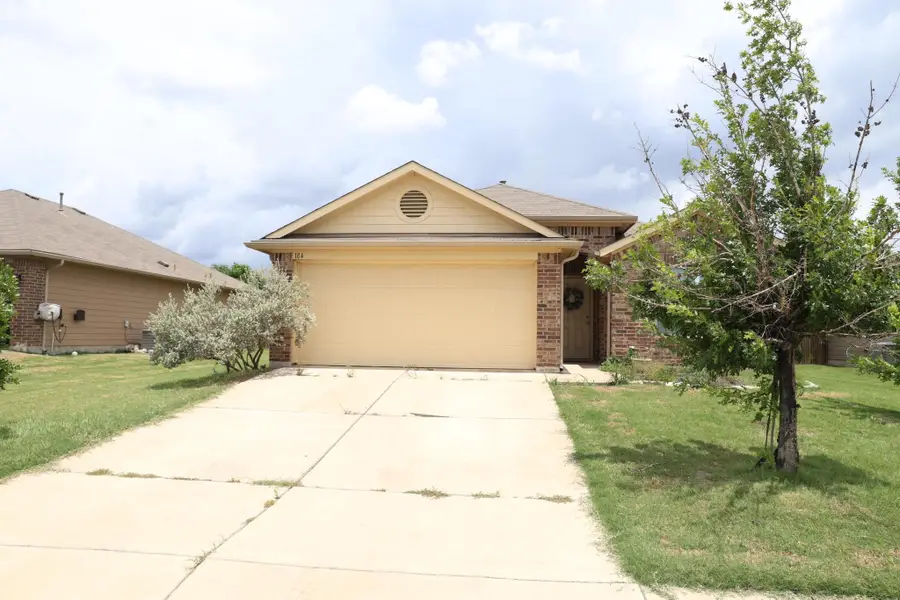 184 Voss St, Kyle, TX 78640 - #2