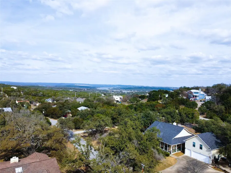 636 Galston Dr, Spicewood, TX 78669 - #2