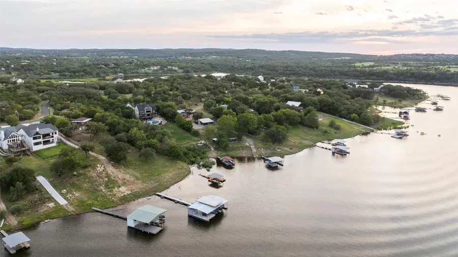 1293 Lake Shore Dr, Spicewood, TX 78669 - Image #3
