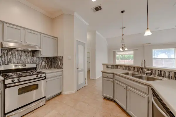 411 Debora Dr, Georgetown, TX 78628