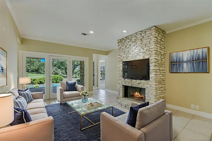 2104 Chipshot Ct, Spicewood, TX 78669 - Image #3