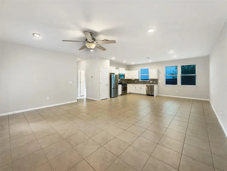 363 Eagle Brook Ln, Buda, TX 78610 - Image #3