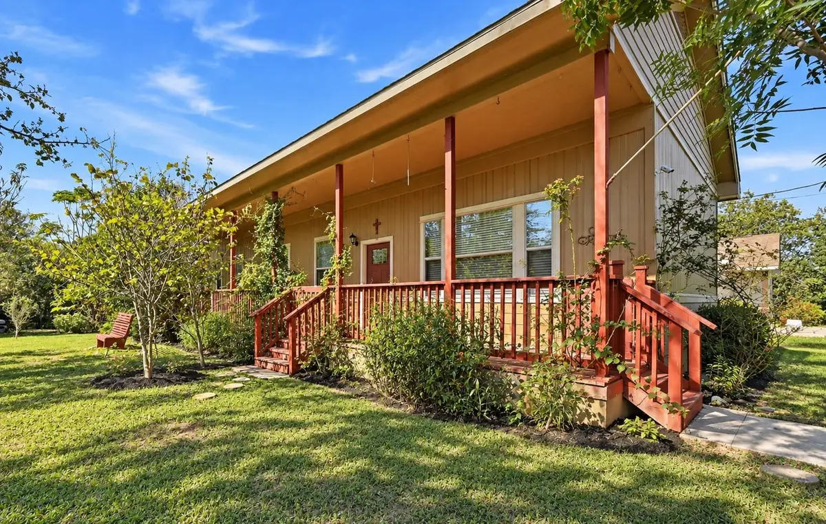 801 W 1st St, Kyle, TX 78640 - #1