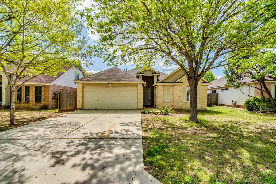 214 Sandhill Dr, Lockhart, TX 78644 - #2