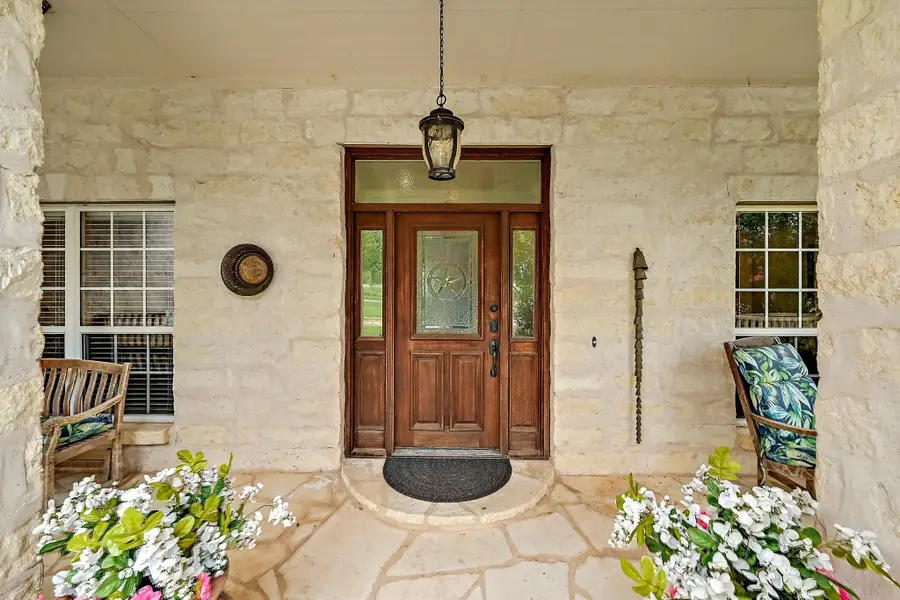 948 Upper Elgin River Rd, Elgin, TX 78621 - #3
