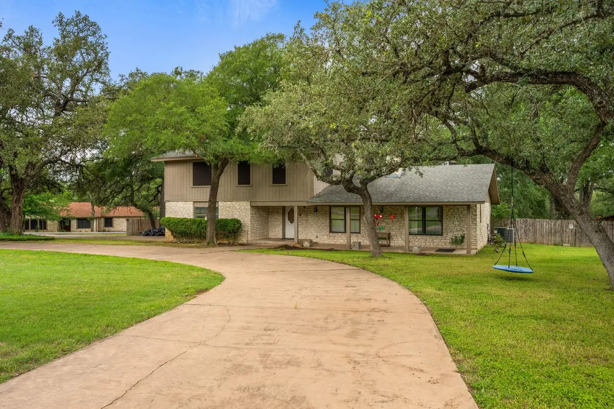 210 Waxwing Dr, Buda, TX 78610 - #1