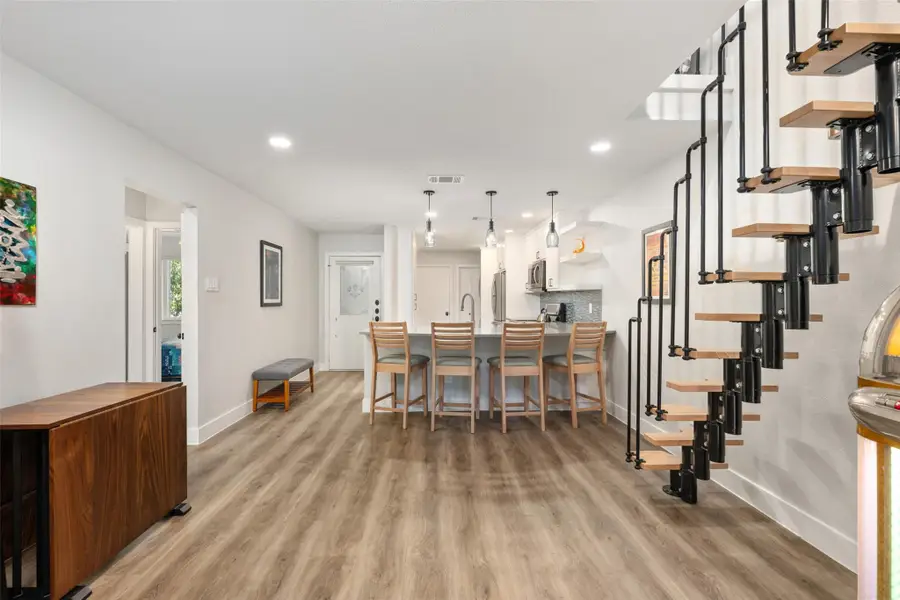 8000 Forest Mesa Dr #B, Austin, TX 78759 - Image #3