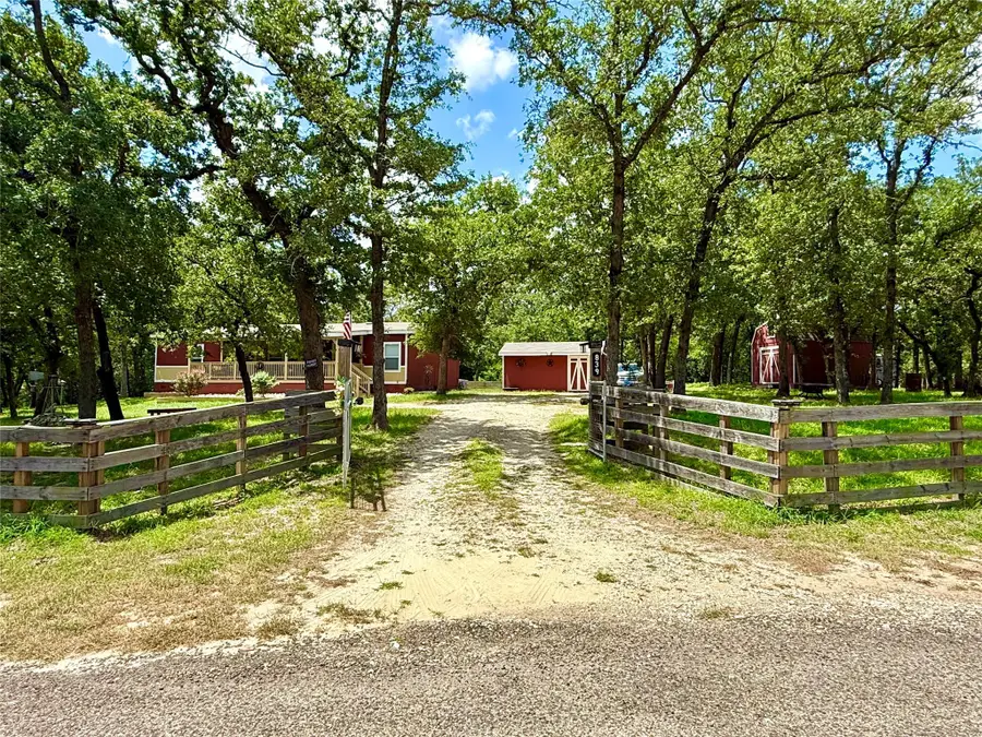 839 Northwood Cir, Rockdale, TX 76567 - #2